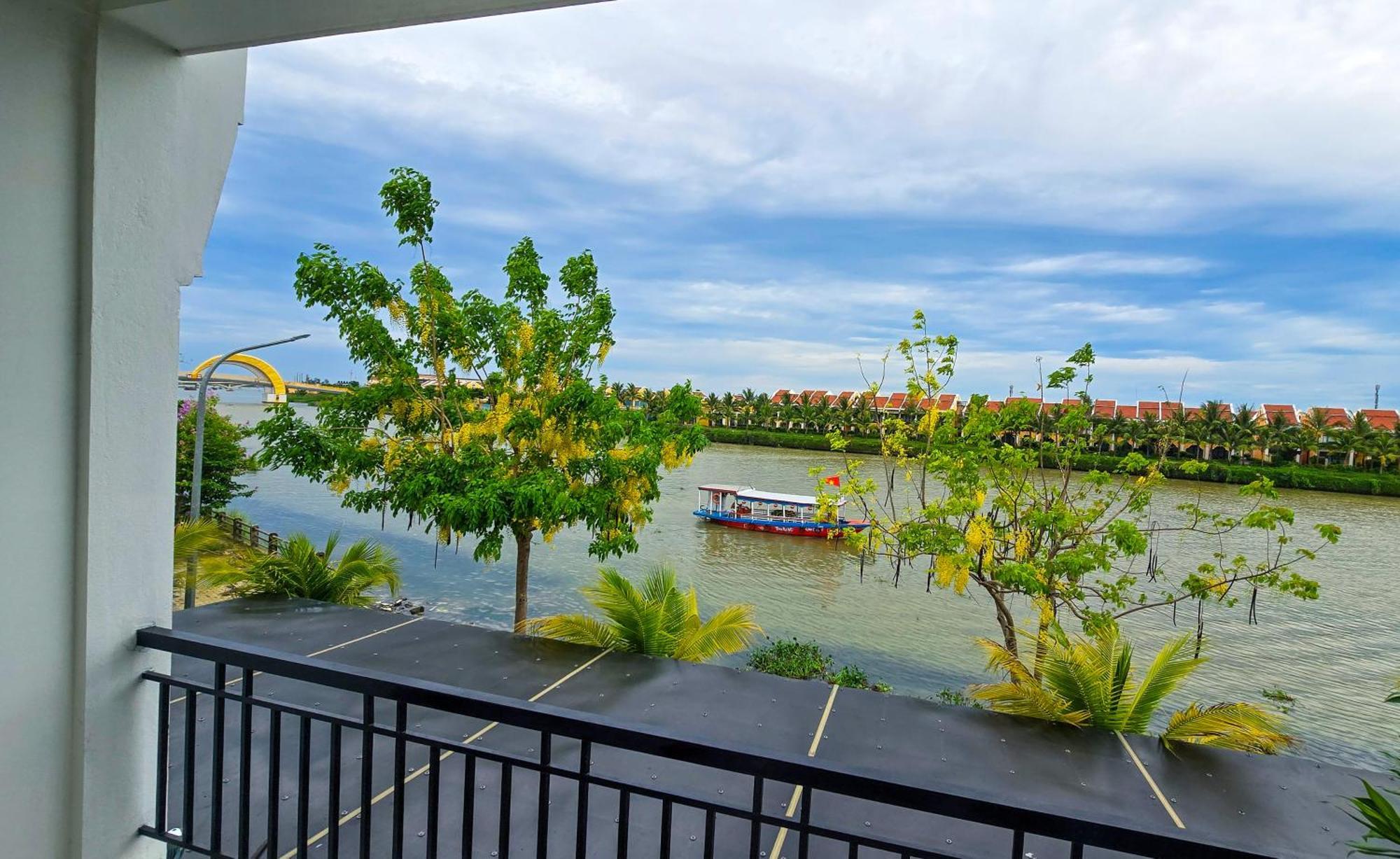 Riverside White House Hotel Hoi An Exterior photo