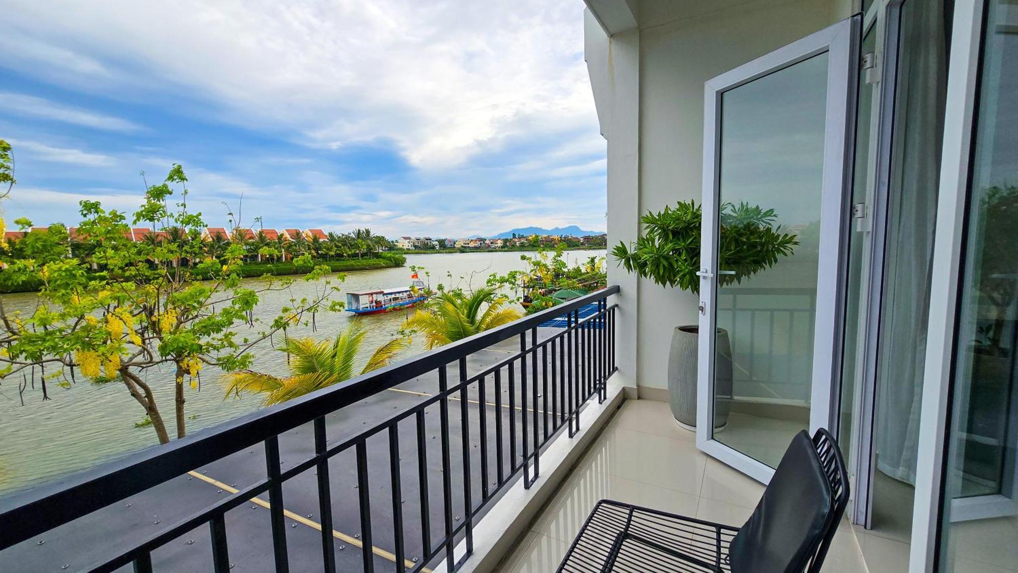 Riverside White House Hotel Hoi An Exterior photo