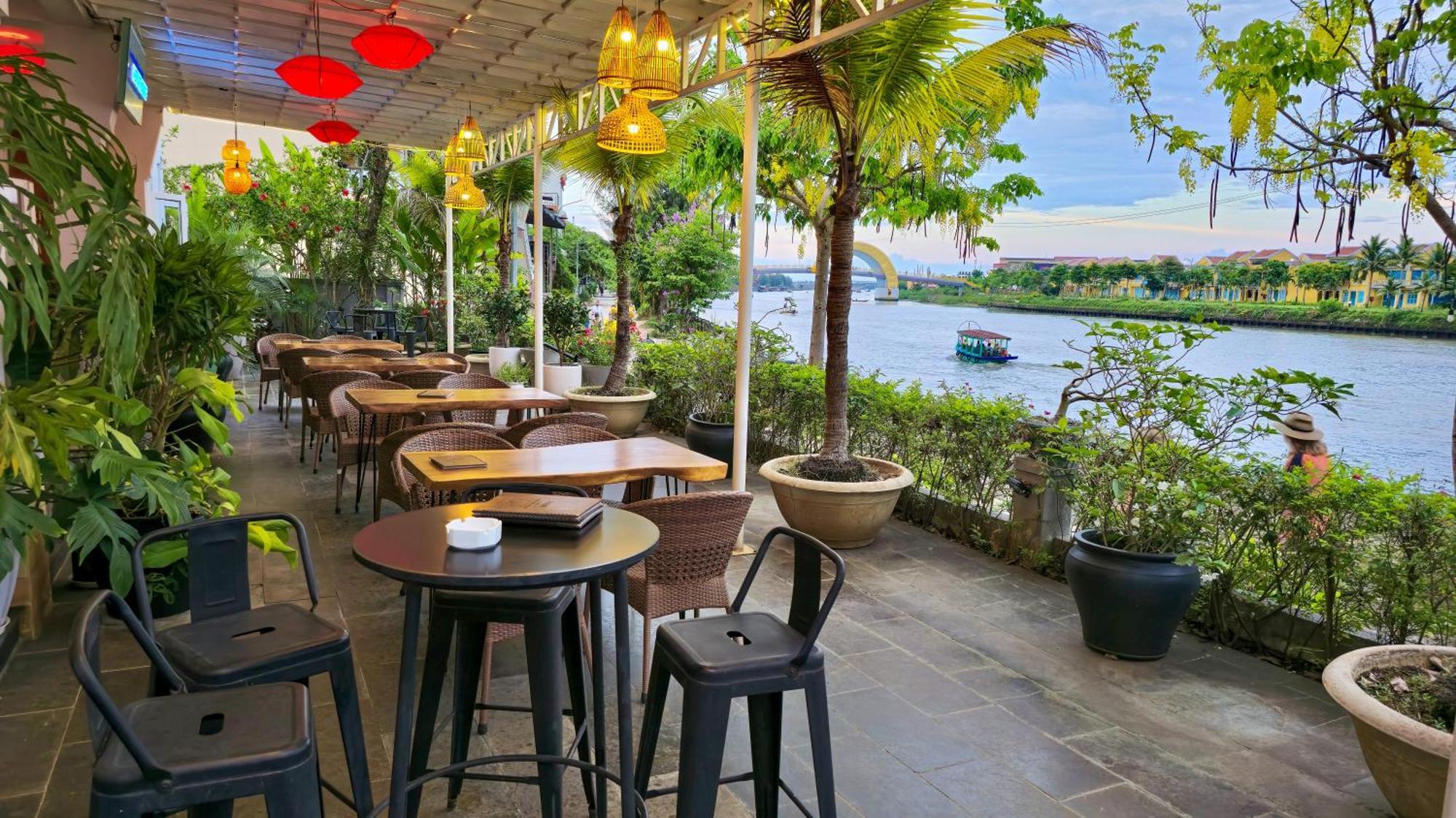 Riverside White House Hotel Hoi An Exterior photo
