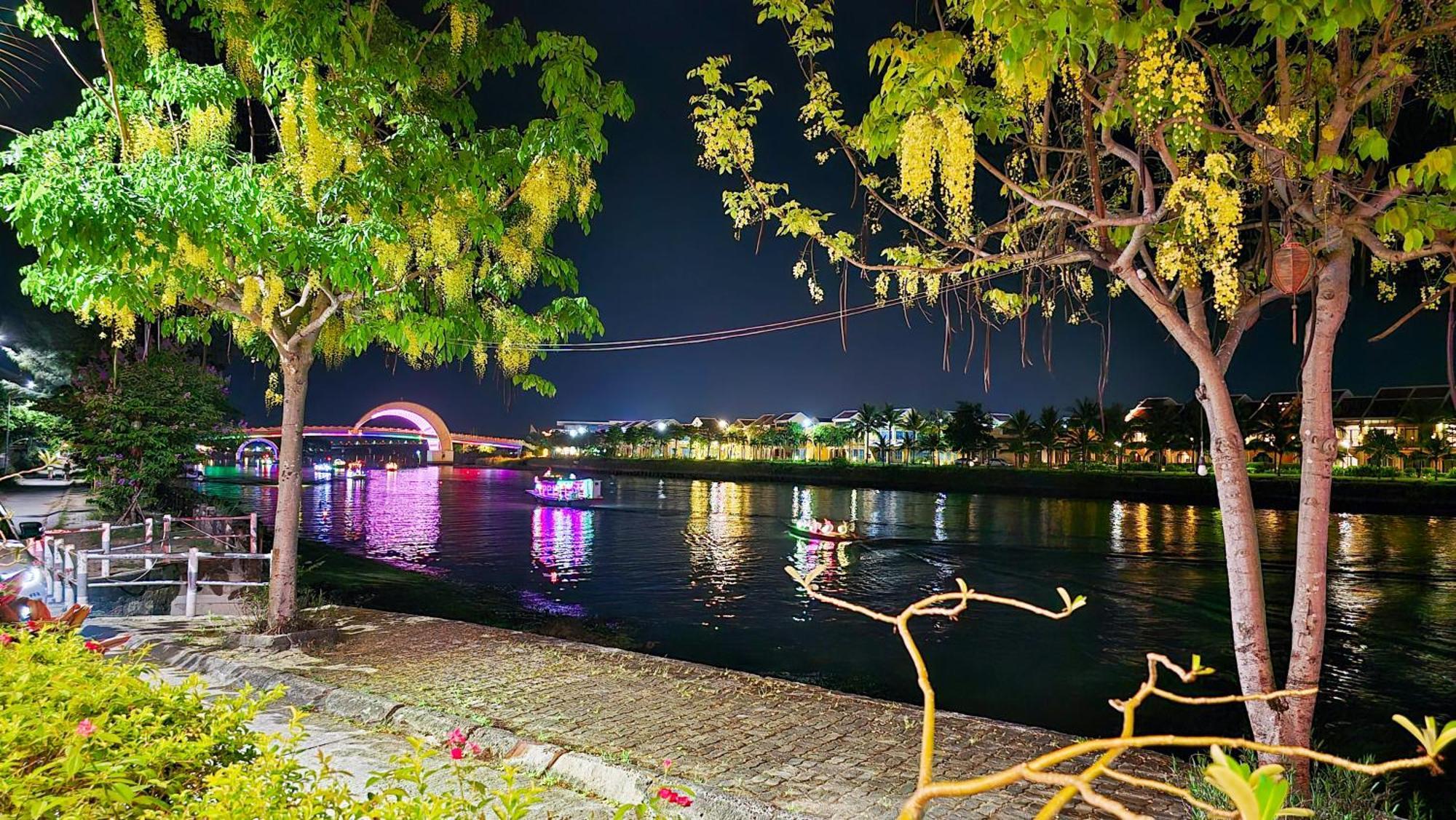 Riverside White House Hotel Hoi An Exterior photo