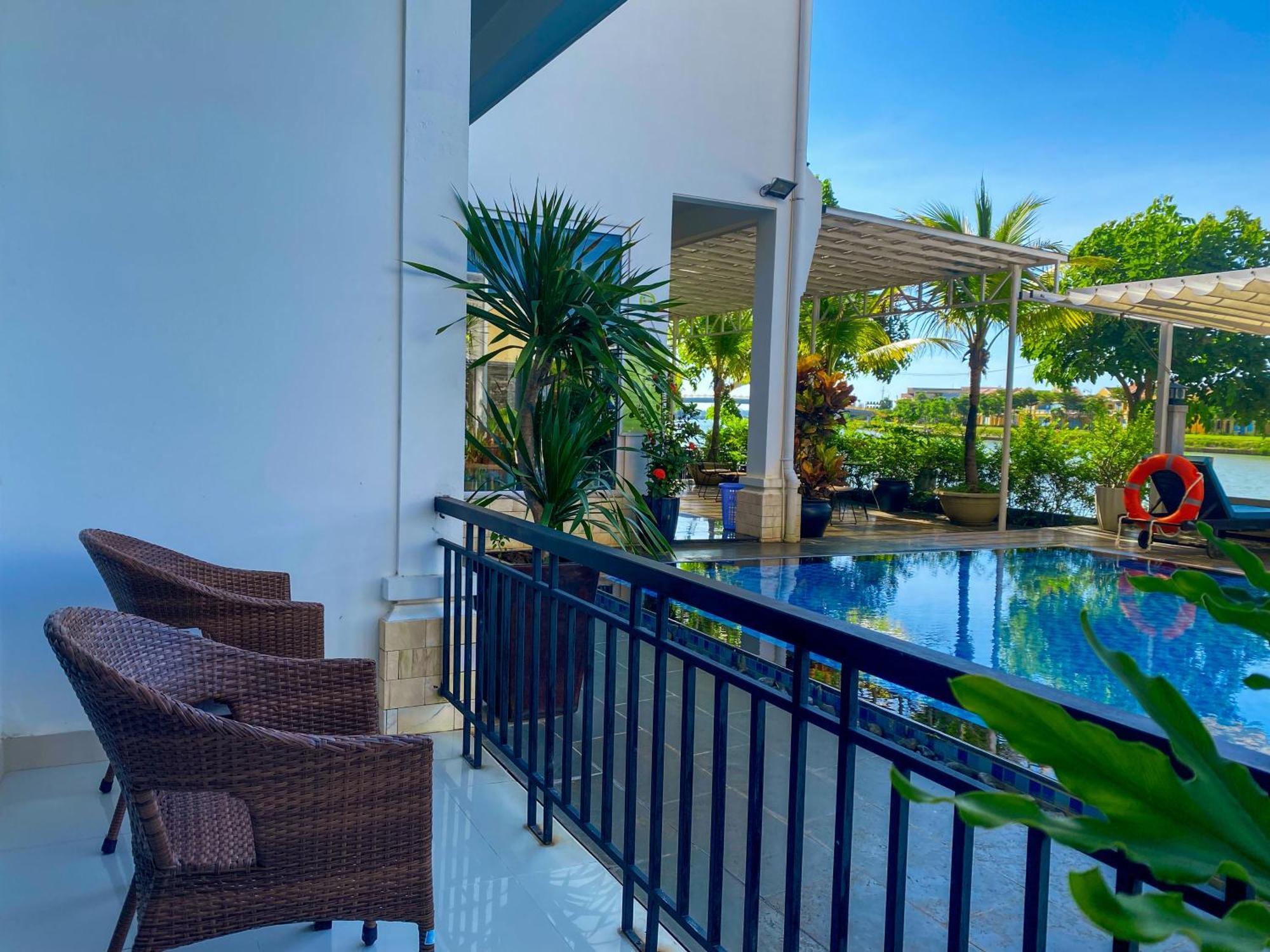 Riverside White House Hotel Hoi An Exterior photo